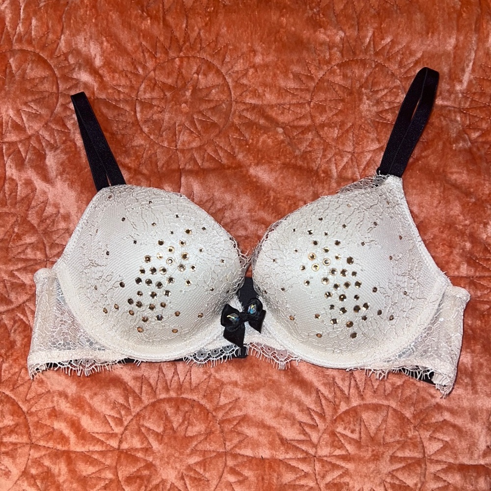 Victoria secret rhinestone lace bra